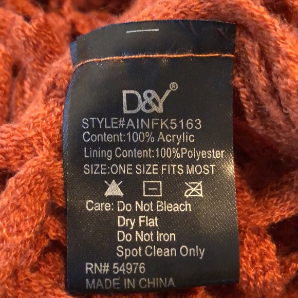 🧣Rusty brown Infiniti crochet fringed scarf versatile wrap - Picture 6 of 8